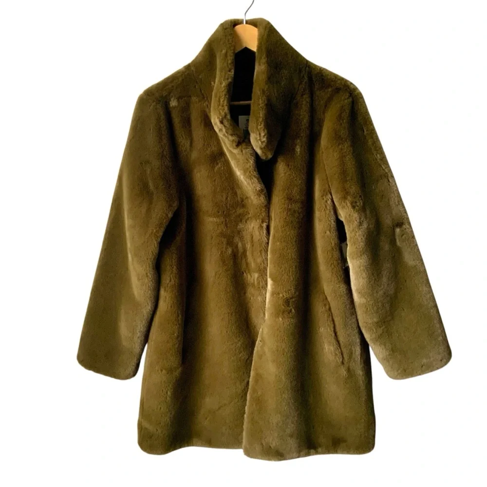 NWT STELLA + LORENZO Teddy Jacket Plush Oversized Olive Green Brown Medium